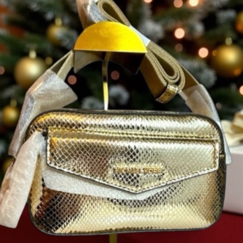 Michael Kors 2-in-1 Maisy camera bag gold new